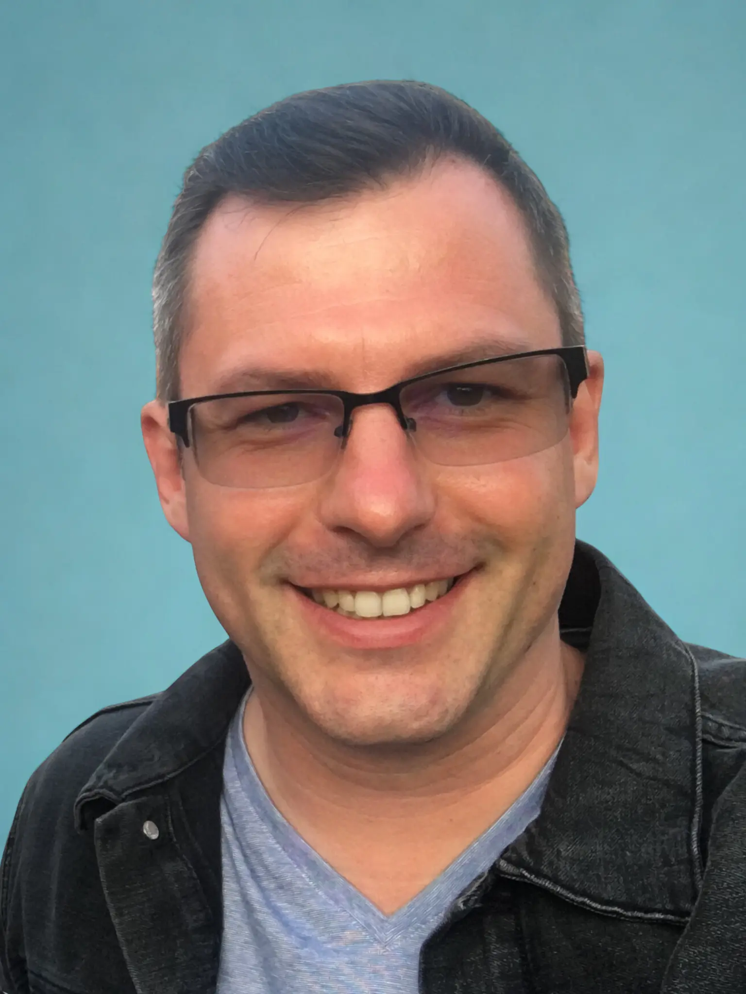 A Google Cég profil létrehozásáért és kezeléséért felelős szakember